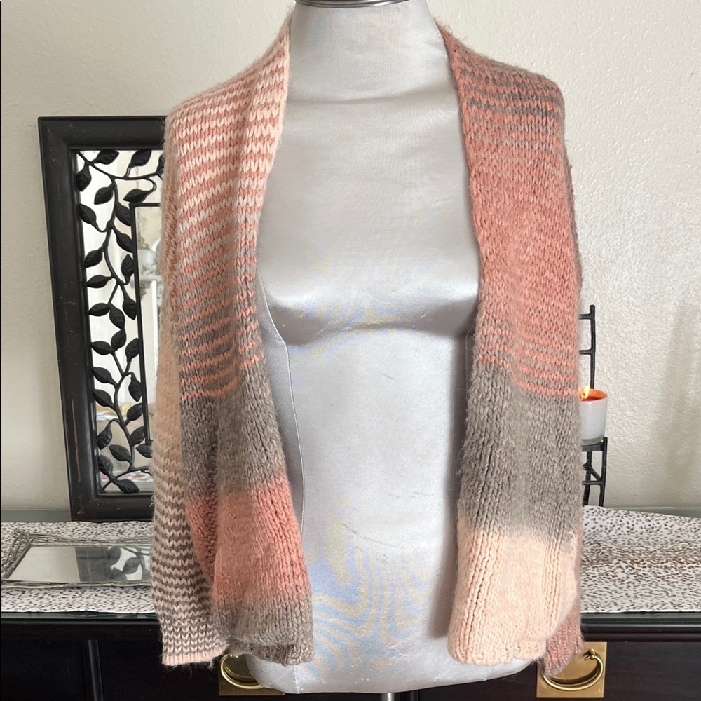 Peach Cream Gray Sweater Made in Italy Size Small with Pockets